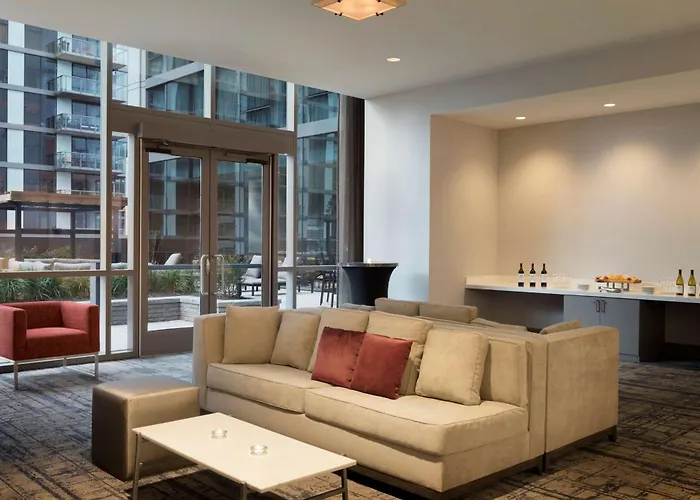 Hampton Inn Chicago West Loop Fulton Market Area Hotel 3*