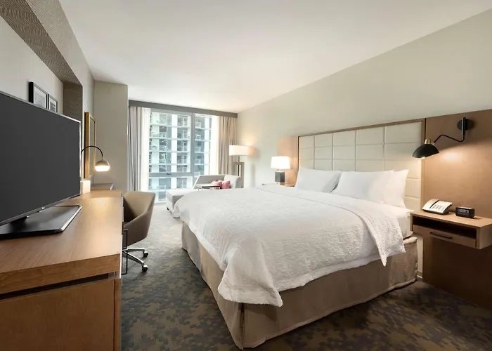 Hampton Inn Chicago West Loop Fulton Market Area Hotel 3*