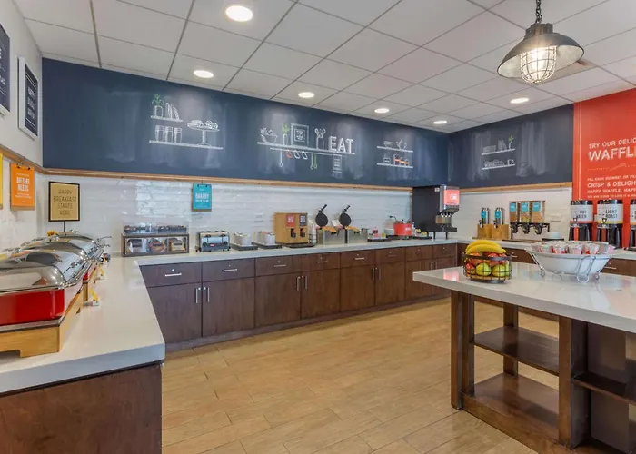 Hampton Inn Chicago West Loop Fulton Market Area Hotel Chicago