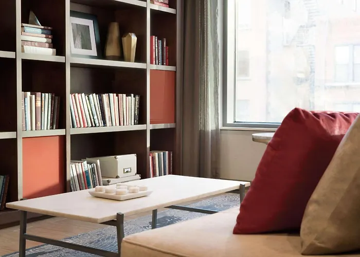 Hampton Inn Chicago West Loop Fulton Market Area Hotel 3*