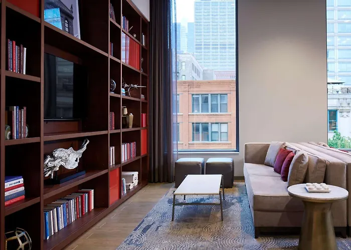 Hampton Inn Chicago West Loop Fulton Market Area 3*
