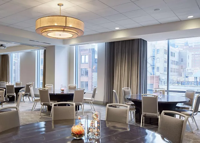 Hampton Inn Chicago West Loop Fulton Market Area