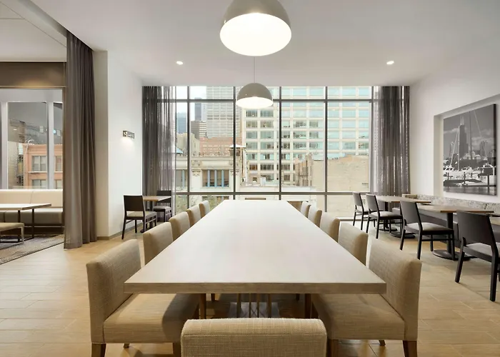 Hampton Inn Chicago West Loop Fulton Market Area