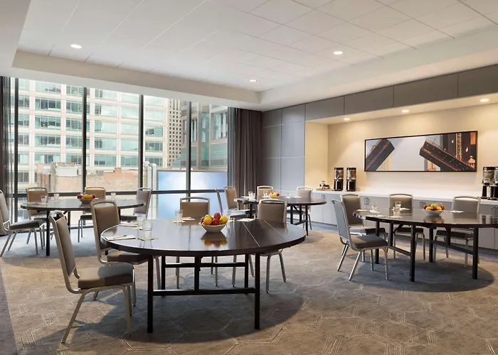 Hampton Inn Chicago West Loop Fulton Market Area 3*